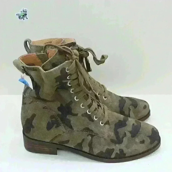 Lucky Brand Women's LK-Hestawn Camo Print Combat Boots Size US 6.5 M - Picture 7 of 11